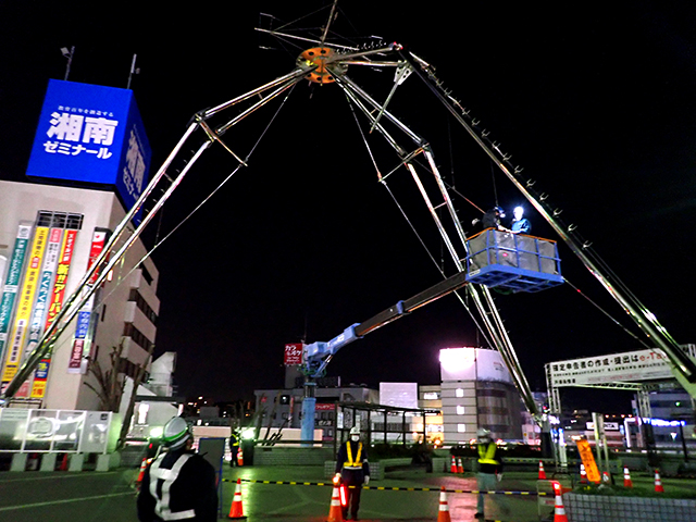 特殊な高所技術（ロープアクセス）を提案し点検実施